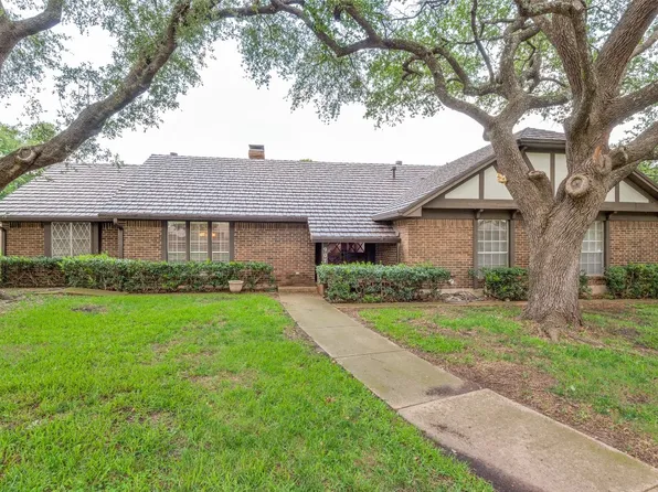 907 Springwood Ln, Duncanville, TX 75137