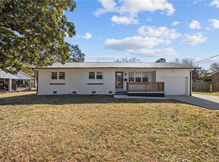 115 Eastway Ln, Graham, NC 27253