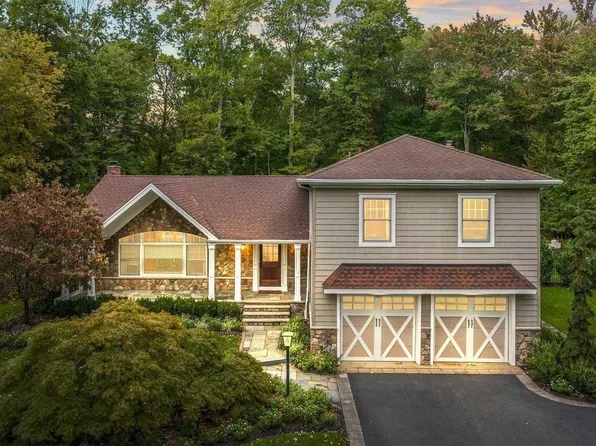178 E Crescent Ave, Mahwah, NJ 07430