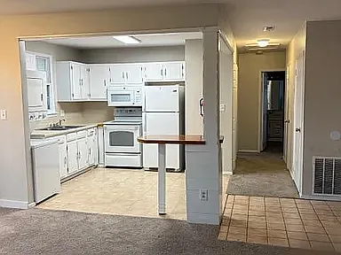 3 Florence Tollgate Pl #8 — Photo 10