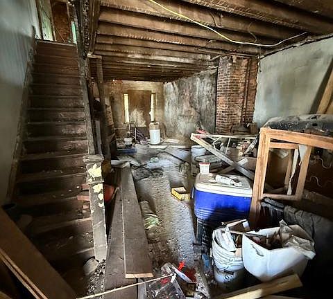 2nd image of 6419 N Norwood St