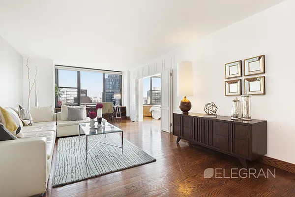 Sold by (Legacy) Elegran | media 1