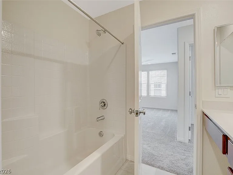 2615 Esposende St — Photo 37