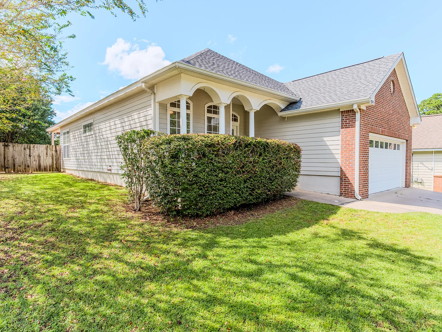 4 bed, 1745 sqft, $2,500 — Photo 4