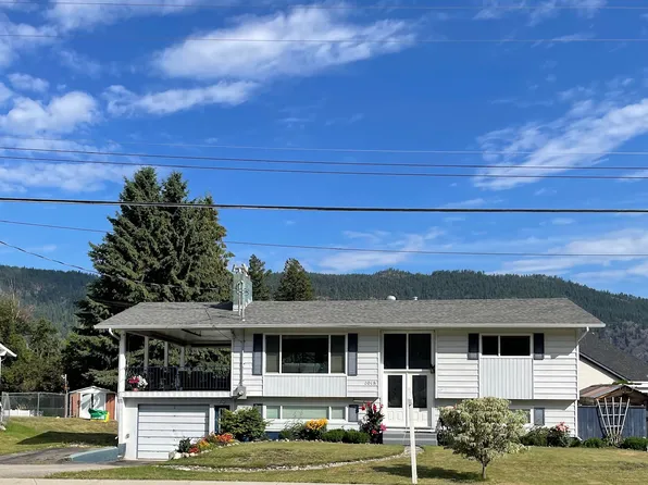 1018 2nd Ave, Chase, BC V0E 1M0