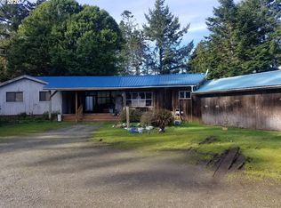 1078 Agate Beach Rd, Port Orford, OR 97465