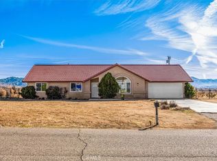 16221 Sago Rd, Apple Valley, CA 92307