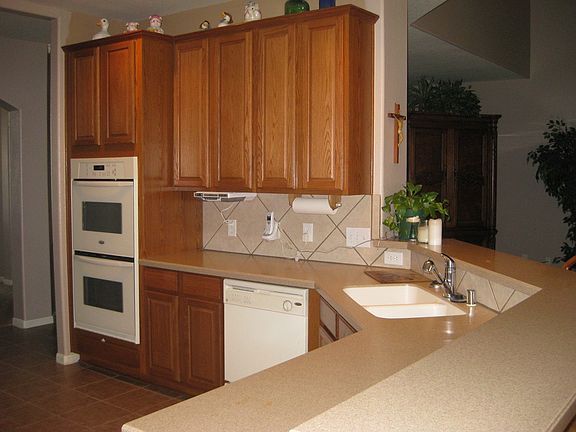 Large kitchen with double oven and built in microwave