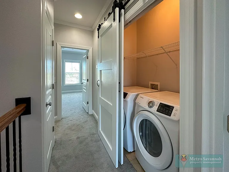 303 Lake View Dr — Photo 23
