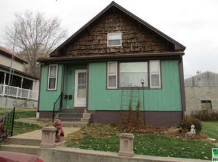 522 W Maple St, Cherokee, IA 51012