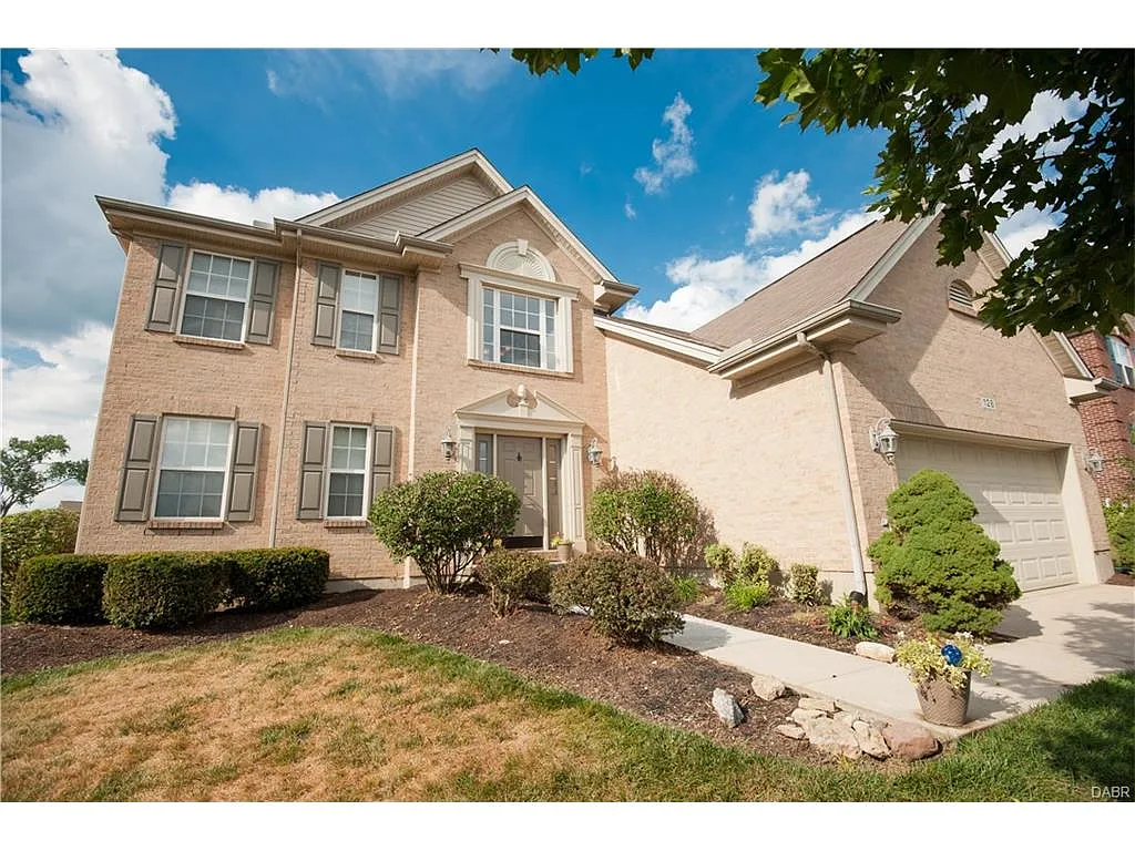 128 Parkdale Dr photo 1