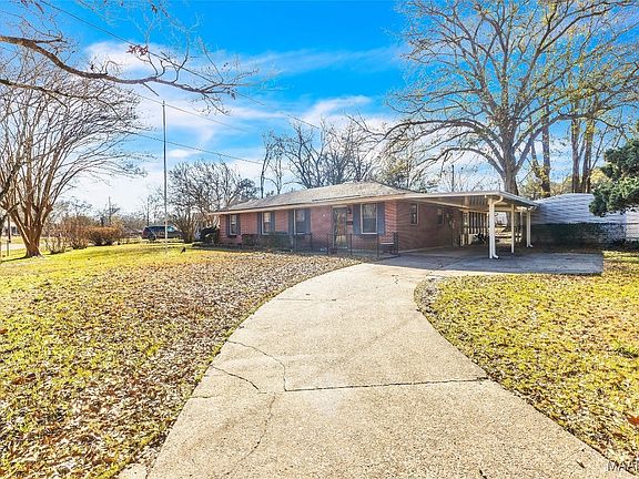 2nd image of 519 Wisteria Rd