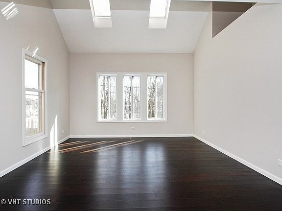 4th image of 50 Ernest Ave
