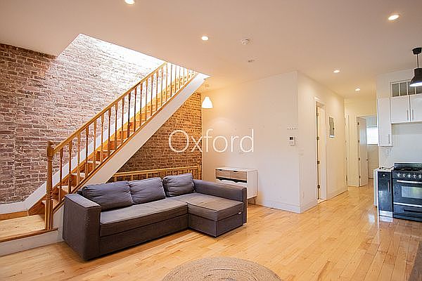 1st image of 308 Linden St #1