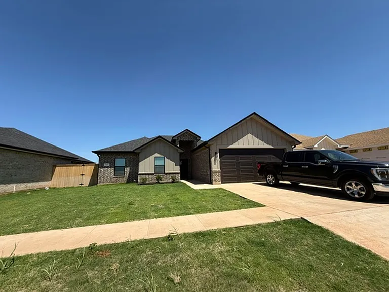 137 Copper Ln — Photo 2