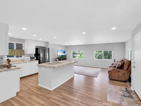 22899 Byron Rd APT 105, Crestline, CA 92325