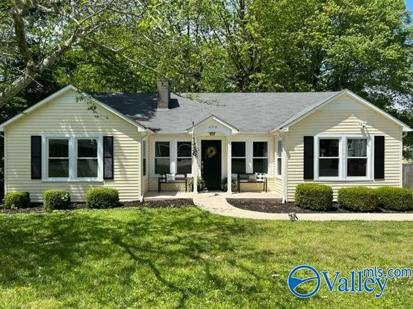 408 High St, Scottsboro, AL 35768