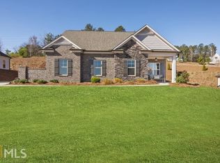 303 Sweetbriar Club Dr, Woodstock, GA 30188