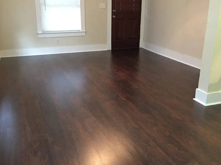 1608 S Walnut St — Photo 1