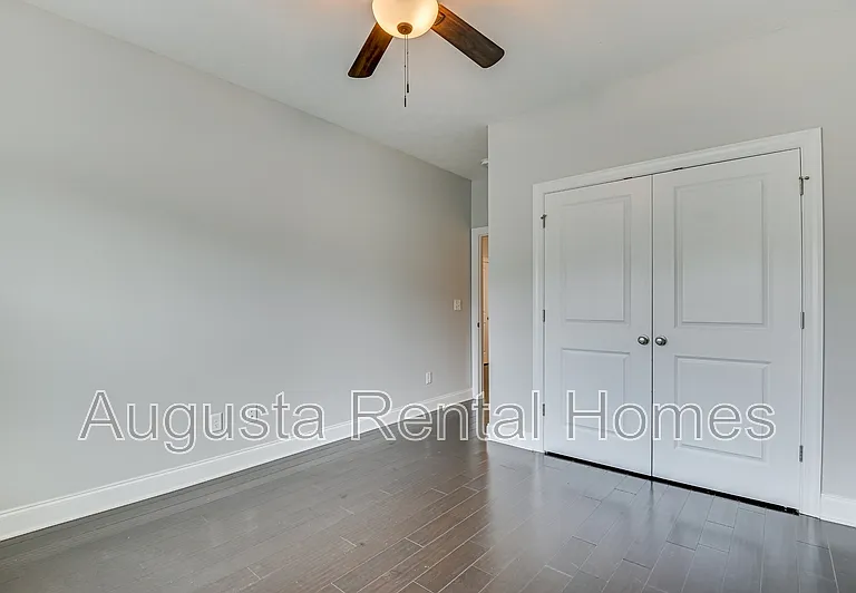 5107 Heathbrook Dr — Photo 24