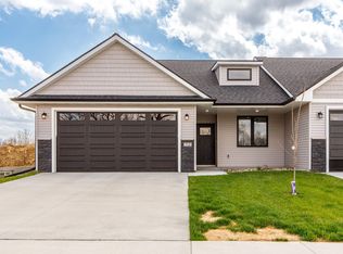 712 Academy Cir, Nevada, IA 50201