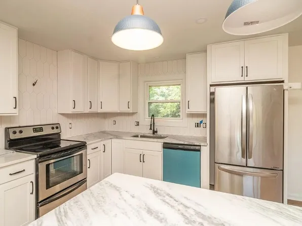 4220 Boudinot Ave, Cincinnati, OH 45211