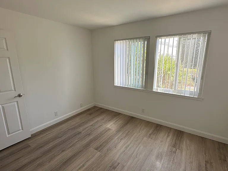 385 Talbot Ave #1 — Photo 9