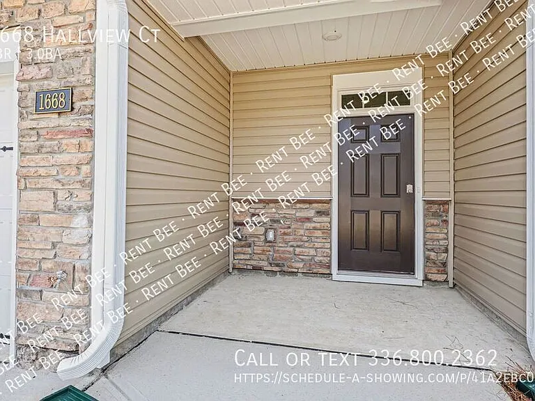 1668 Hallview Ct — Photo 4