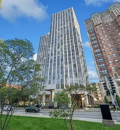 4th image of 345 W Fullerton Pkwy APT 707