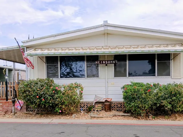 560 W Pleasant Avenue #81, Tulare, CA 93274