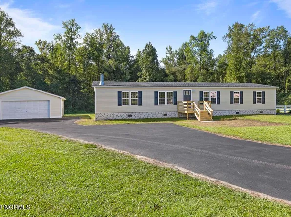 124 Heath Drive, Rocky Point, NC 28457