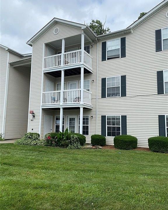 1st image of 901 Hanahan Ct Unit 1B