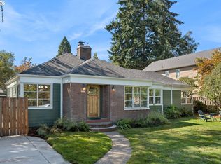 7920 SE Hawthorne Blvd, Portland, OR 97215