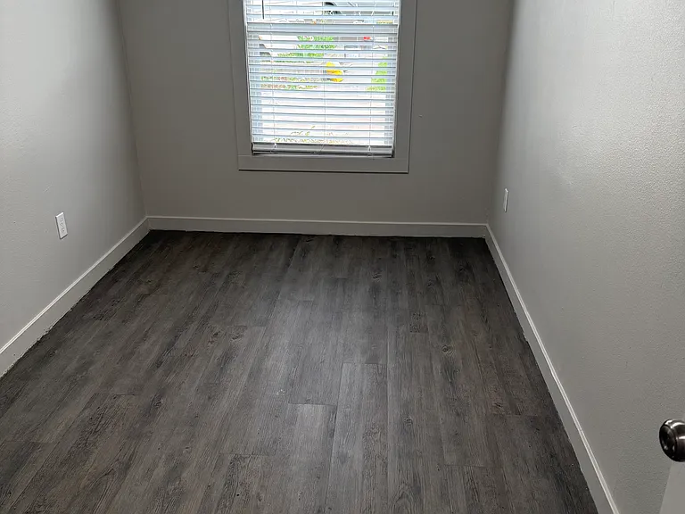 26 E 3rd Ave #1 — Photo 9