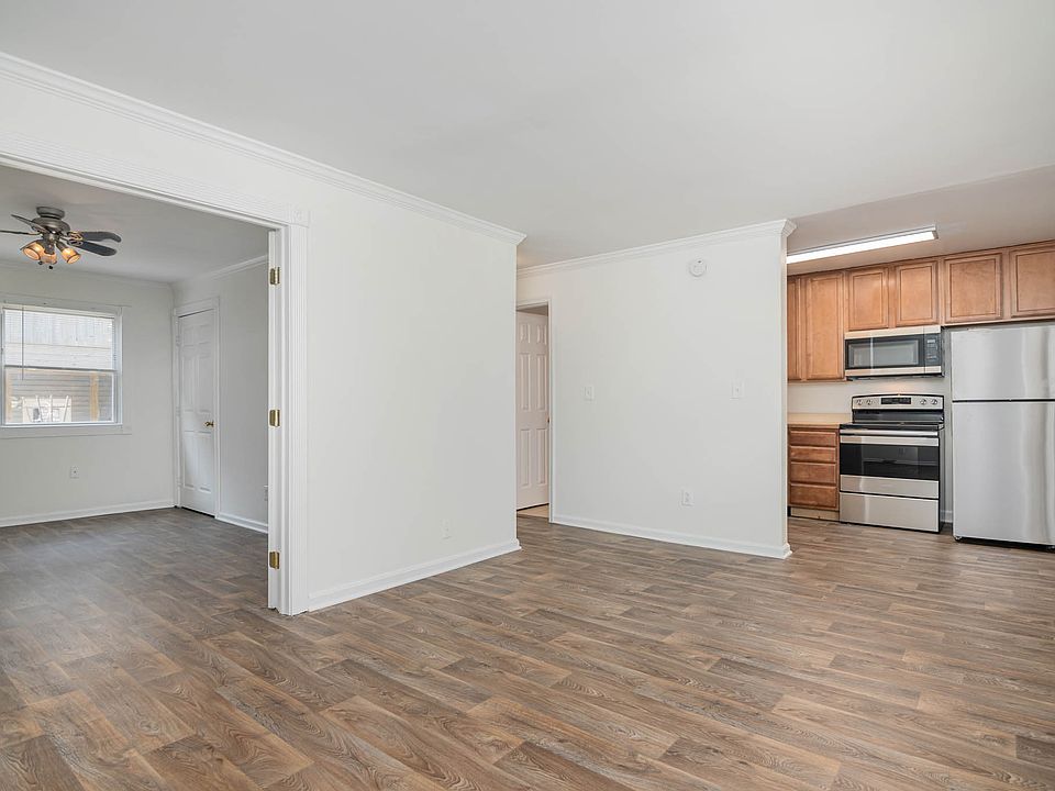 1st image of 9627 Le Clair St #8
