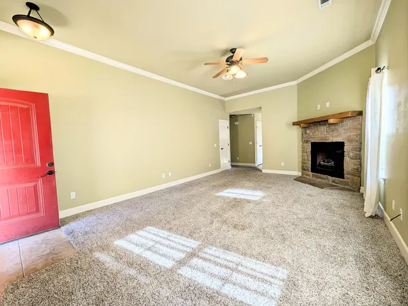 2944 W Old Farmington Rd, Fayetteville, AR 72704