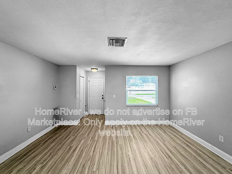 5325 Birch Ave — Photo 9