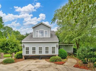 5211 Flynn Dr, Lumberton, NC 28360