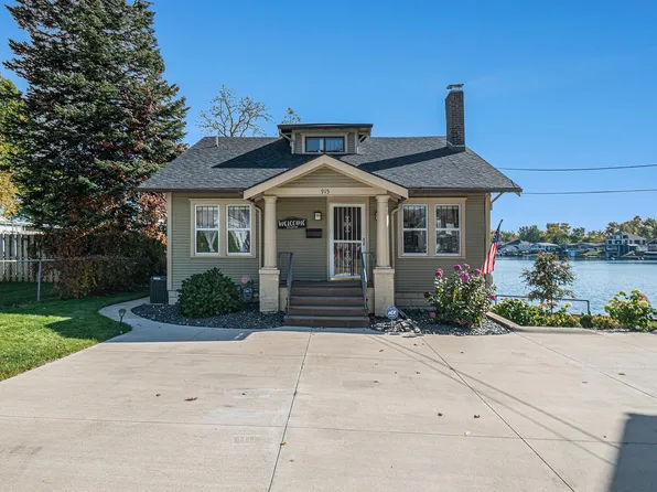 915 E Beardsley Ave, Elkhart, IN 46514