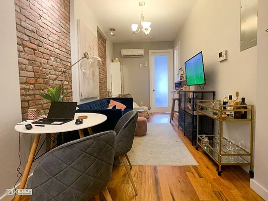 Rented by Citi Habitats | media 35