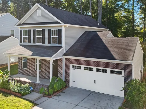 51 Stratford Dr, Wendell, NC 27591