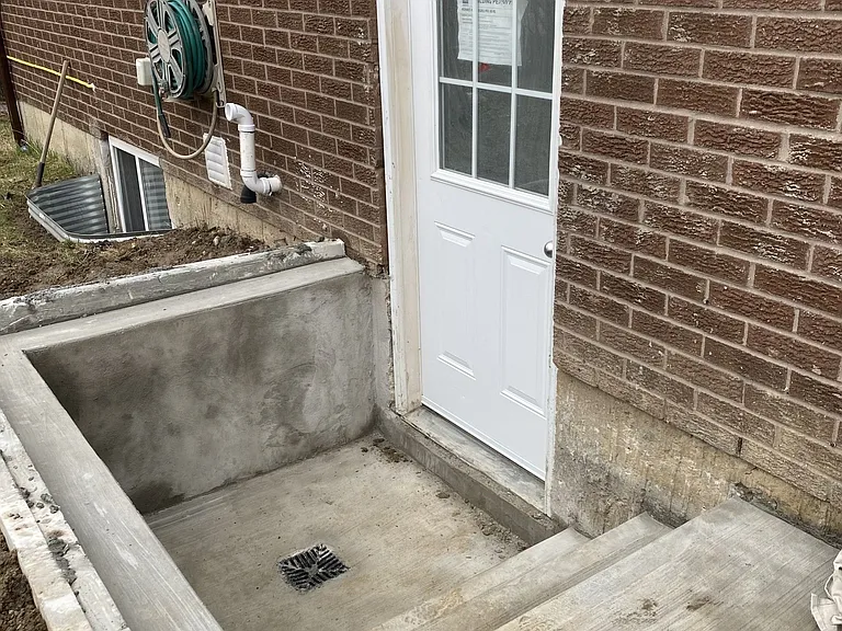 114 Mill St N — Photo 10