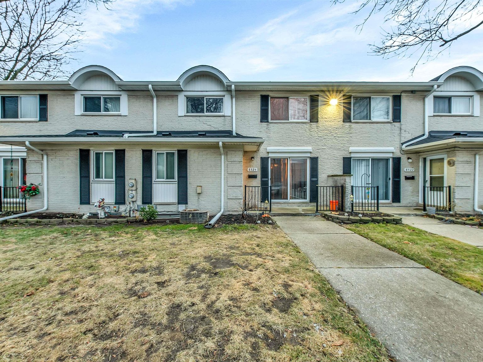 8524 Hampshire Dr, Sterling Heights, MI 48313 Zillow