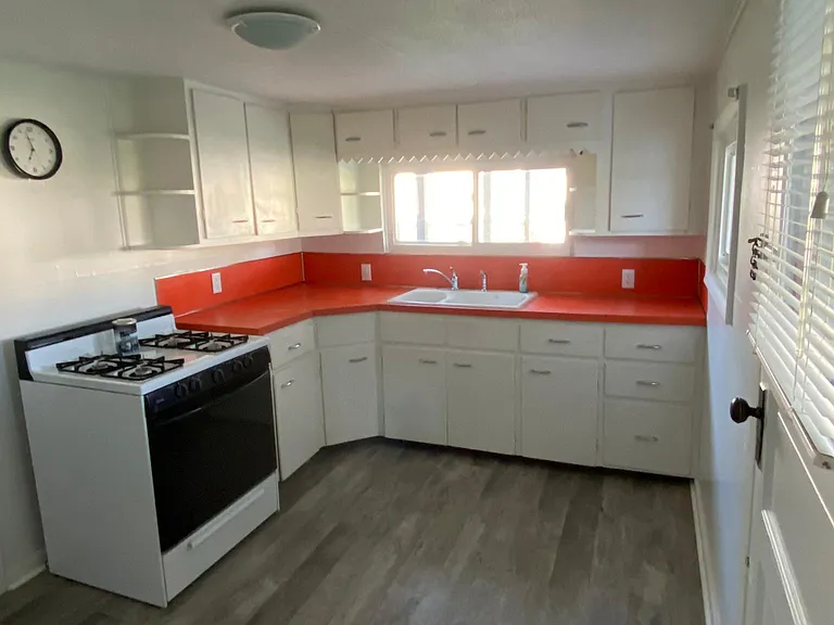 503 Cincinnati Ave — Photo 2
