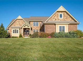 281 Yorkshire Ln, Xenia, OH 45385