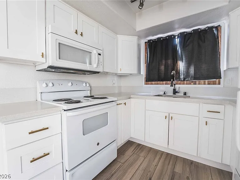 7300 Pirates Cove Rd #1005 — Photo 10