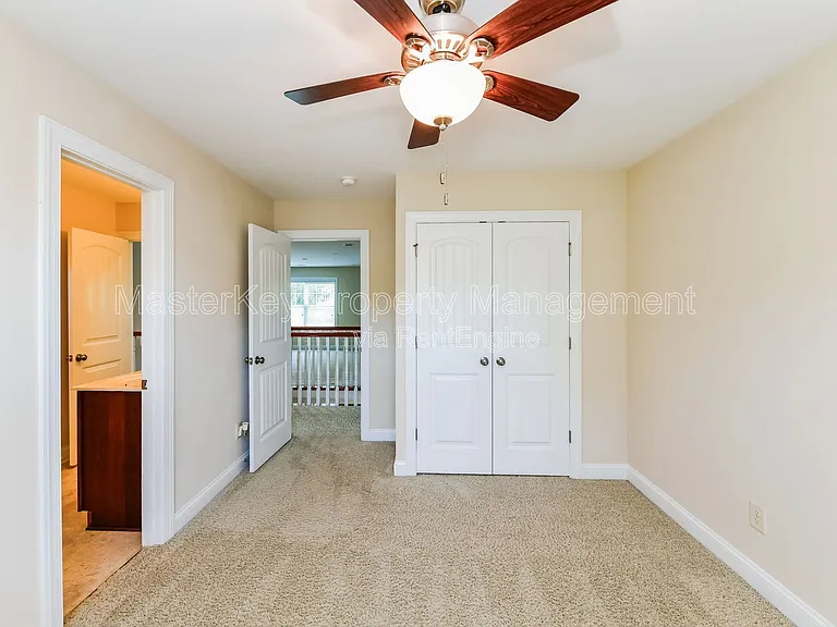 906 Keaton Ridge Ct — Photo 24