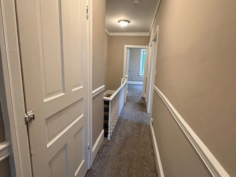 20 Laurel St — Photo 11