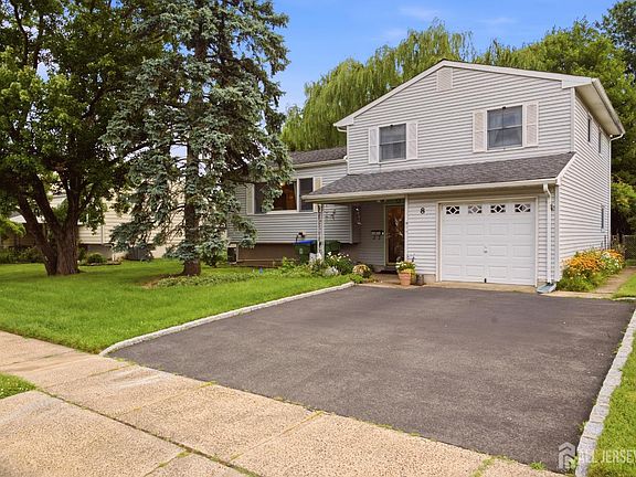 2nd image of 8 Growney St