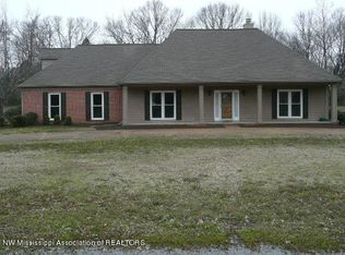 63 Cedar Grove Dr, Byhalia, MS 38611